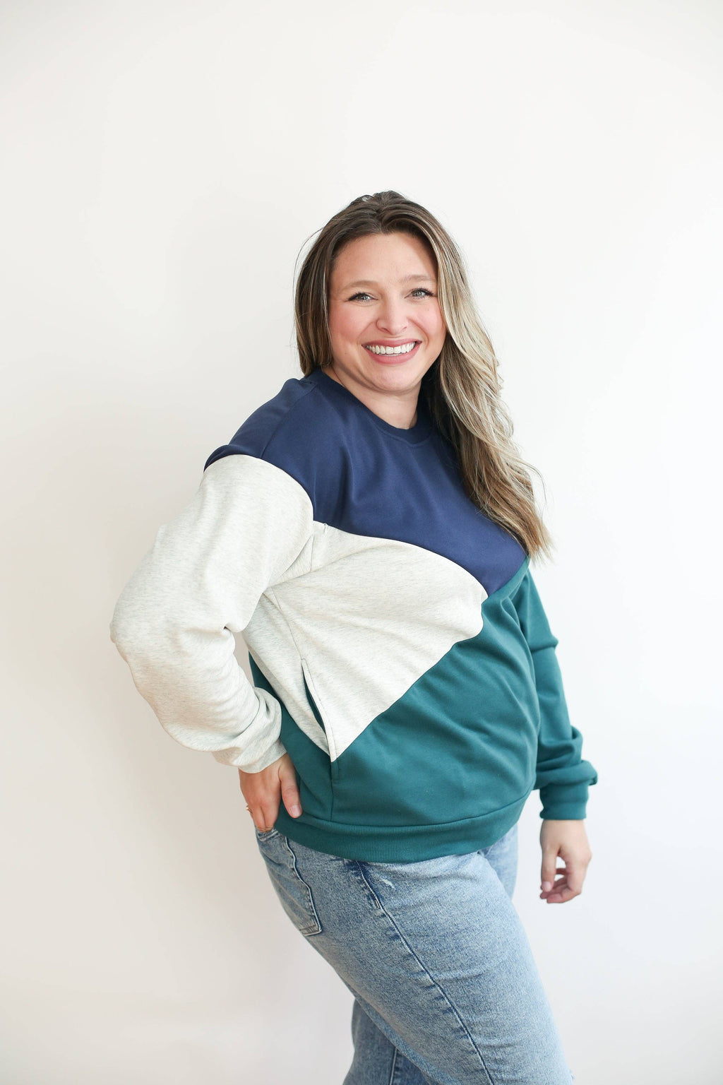 Diagonal Zip Breastfeeding Sweatshirt