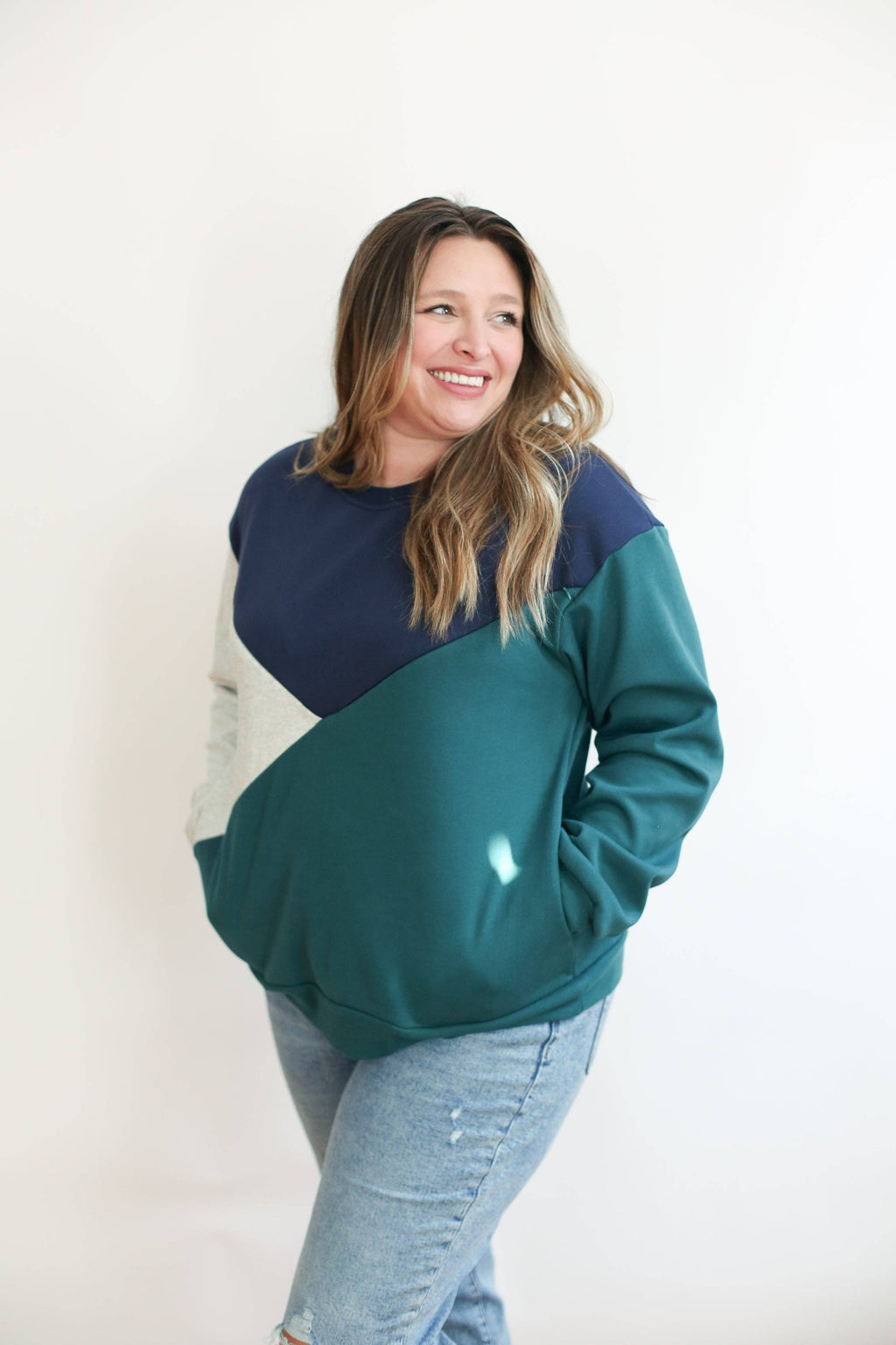 Diagonal Zip Breastfeeding Sweatshirt