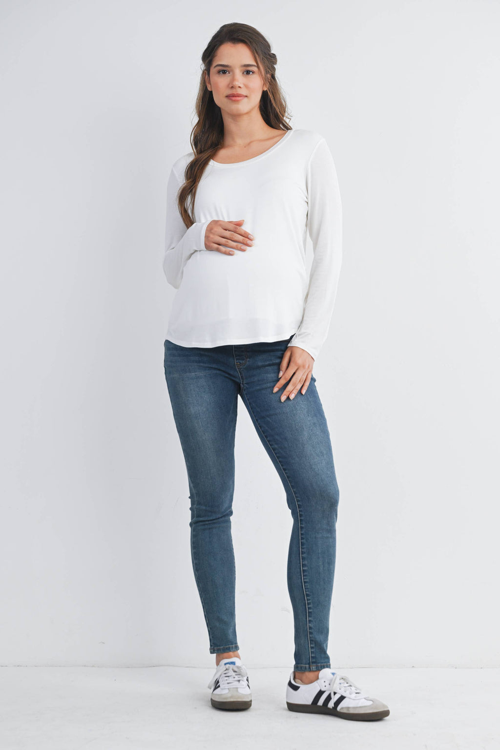 Scoop Neck Long Sleeve Nursing Maternity Soft Stretch Top (Ivory)