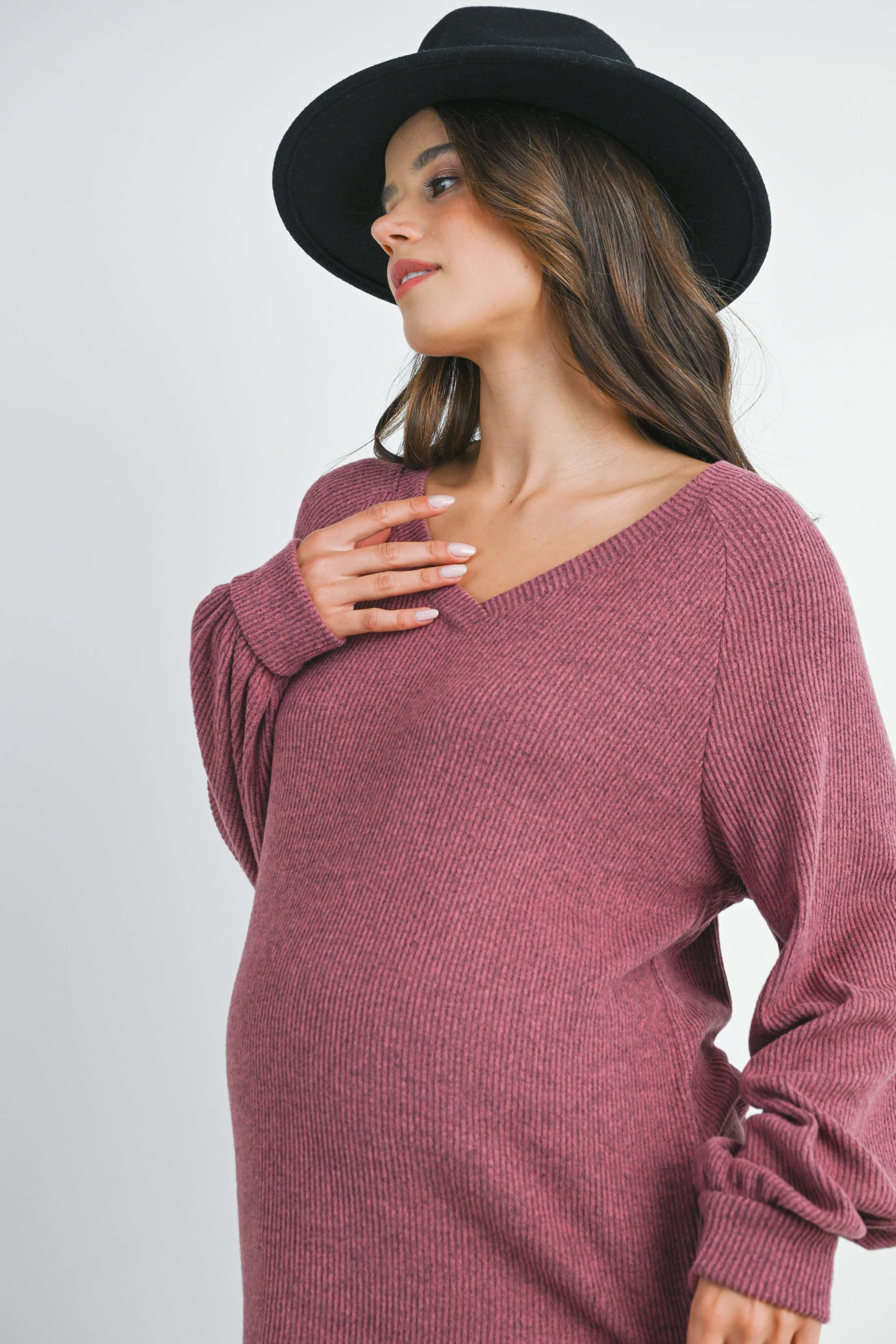 Ribbed V-Neck Long Sleeve Maternity Top (Mauve)