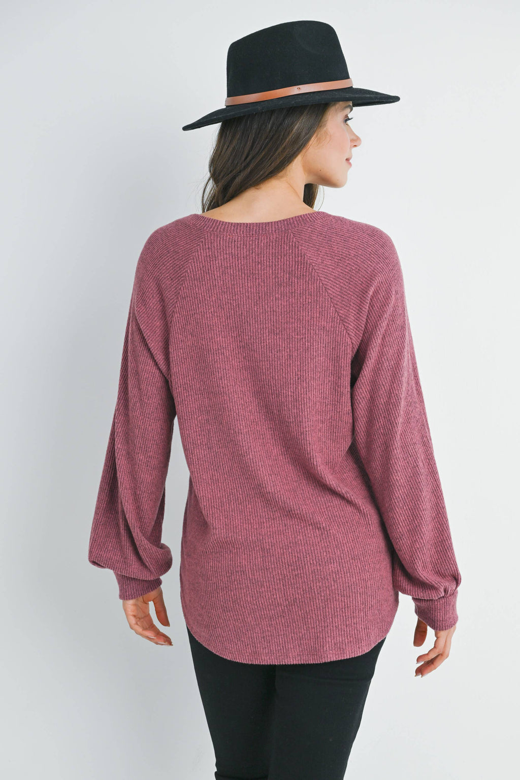 Ribbed V-Neck Long Sleeve Maternity Top (Mauve)